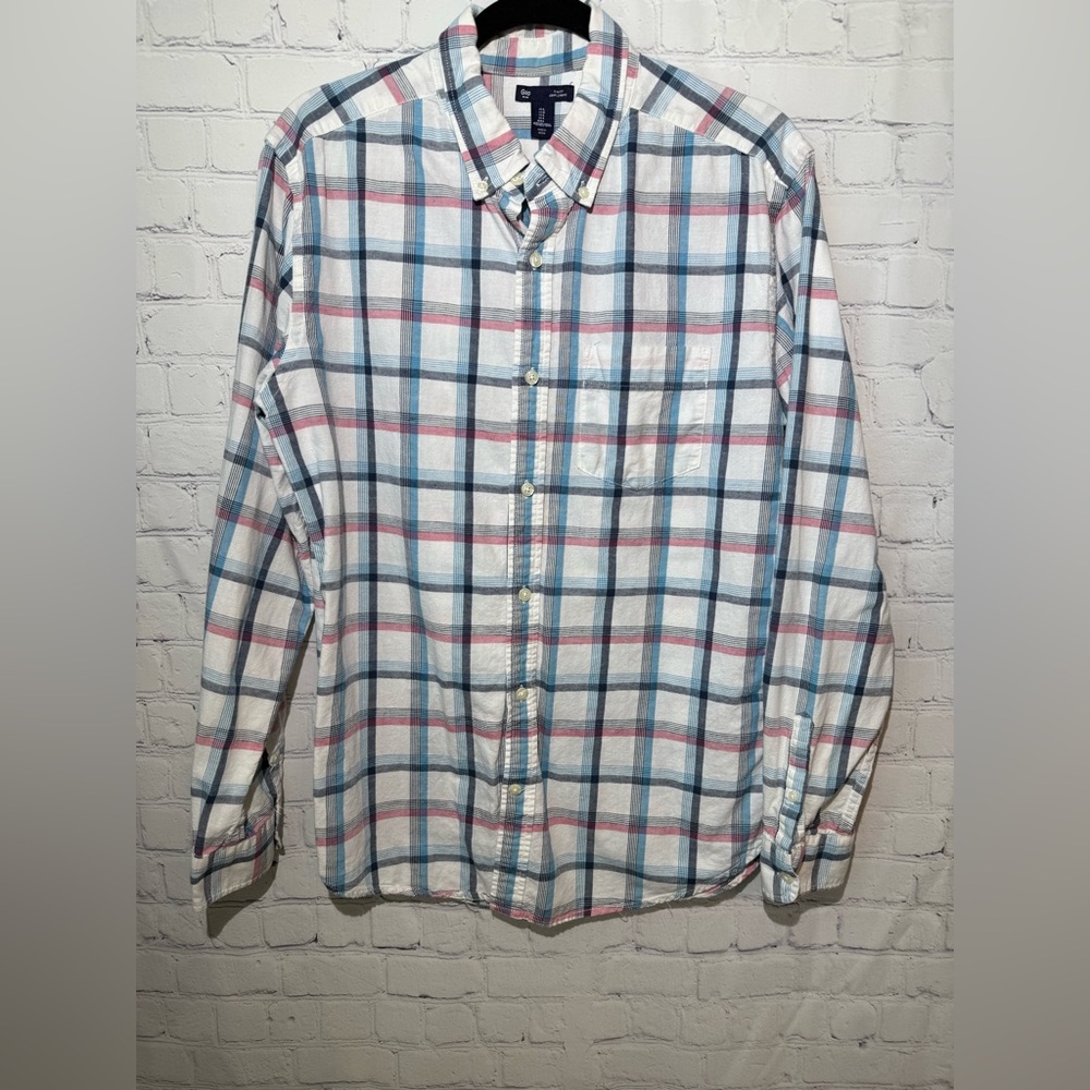 GAP slim fit size large blue & red plaid long sleeve button down